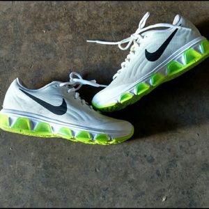 Nike Tailwind 6 - White with neon green soles - Ladies size 7